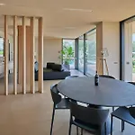 Vila Villasgarda - *