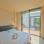 Βίλα Villasgarda - *