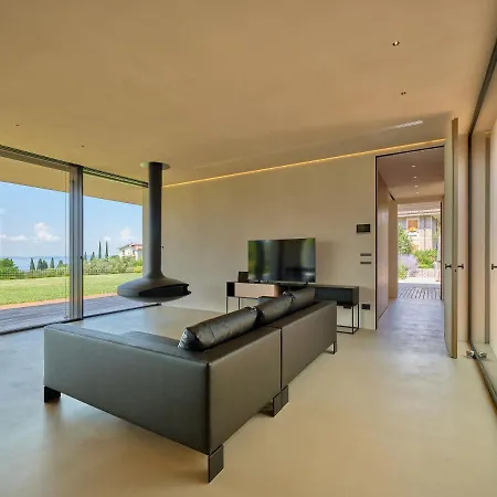 Villasgarda - *