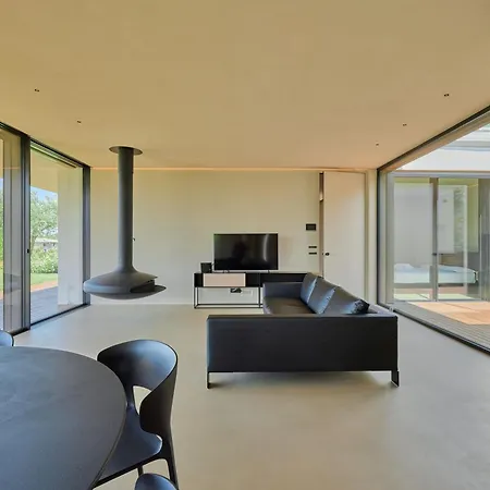 Вілла Villasgarda - *