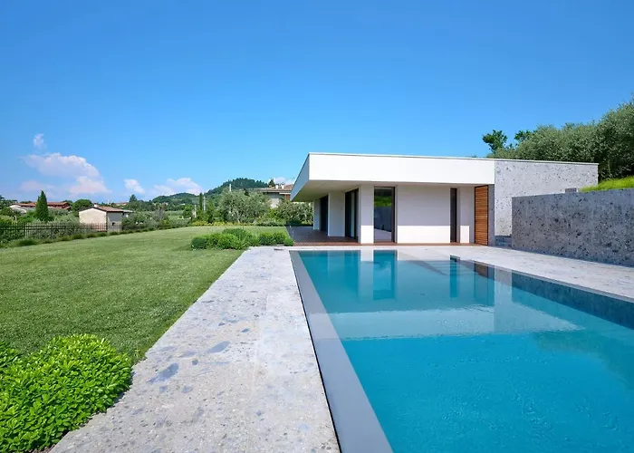 فيلة Villasgarda - *