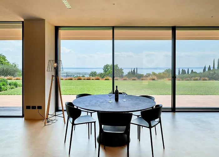 فيلة Villasgarda -